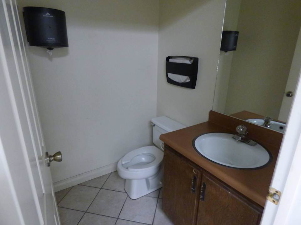 WC der Münzwäscherei Days Inn Delta