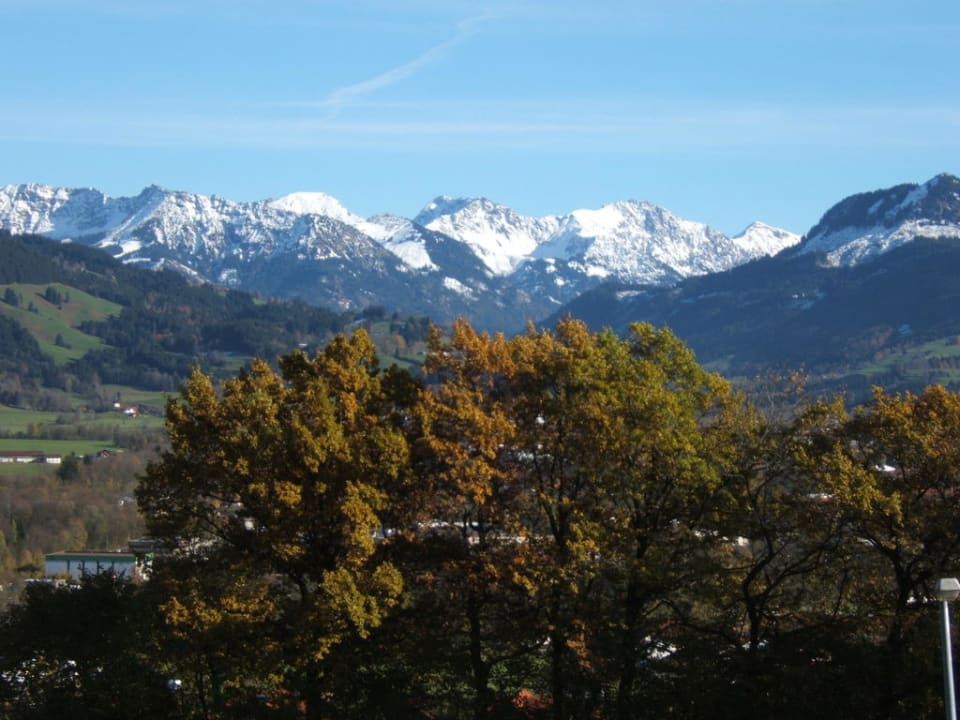 Blick von der Sonnenterrasse Hotel Kühbergalp