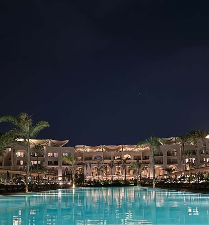 Pool Serry Beach Resort