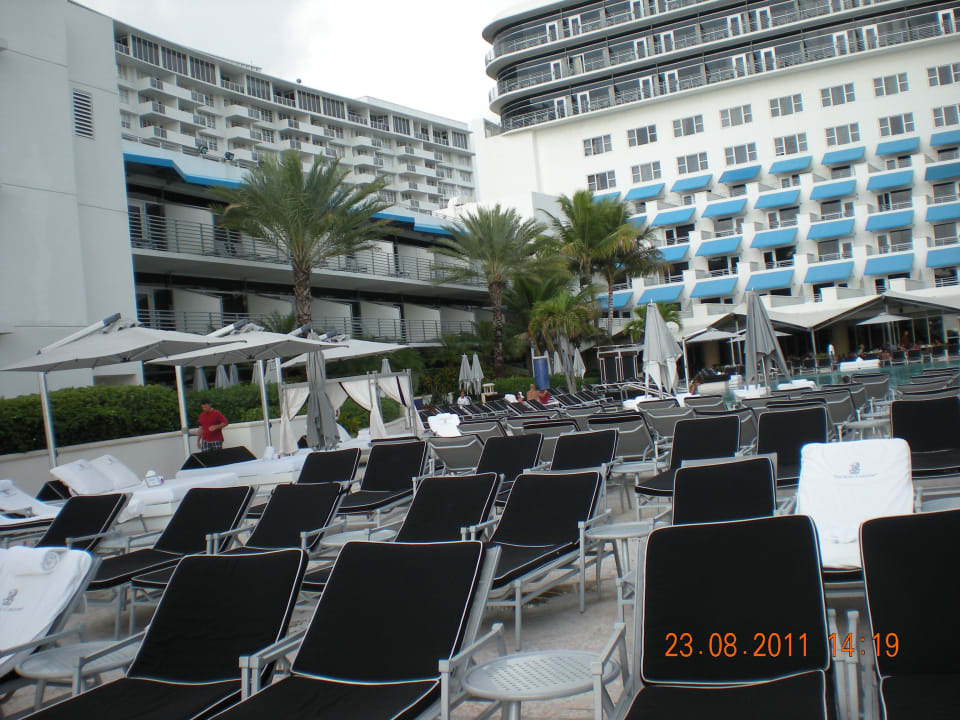 Pool Hotel The Ritz-Carlton South Beach