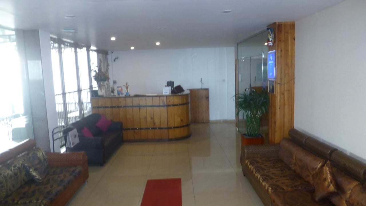 Lobby Olympus Plaza Hotel