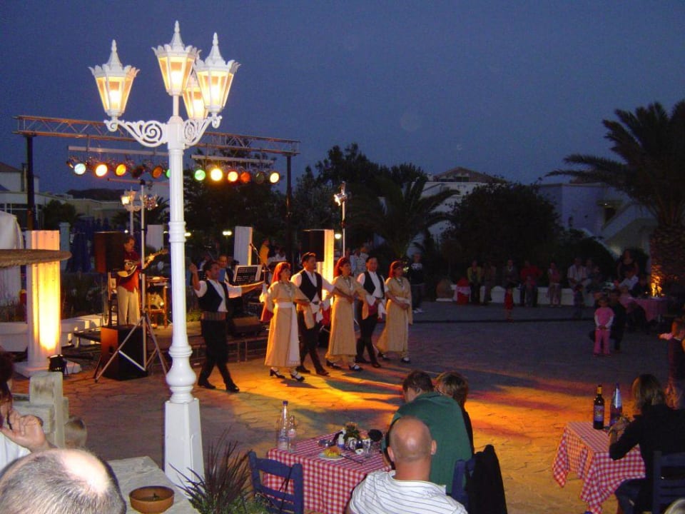 Griechischer Abend in der Taverne Neptune Luxury Resort