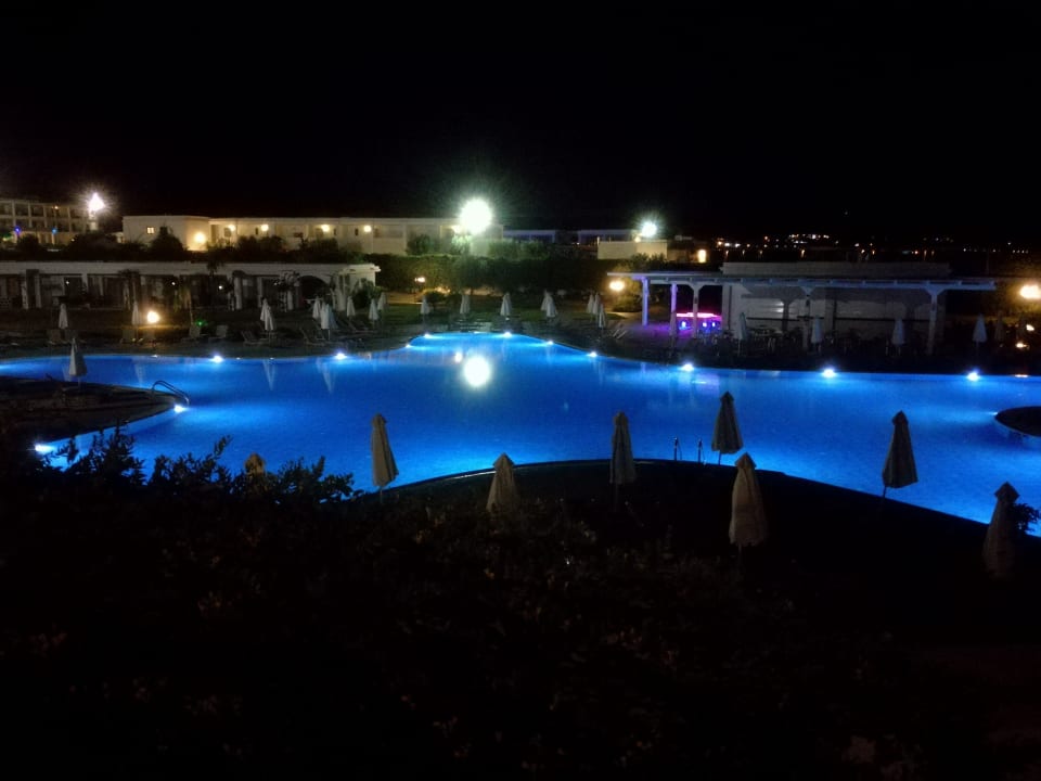 Pool Asterias Beach Resort