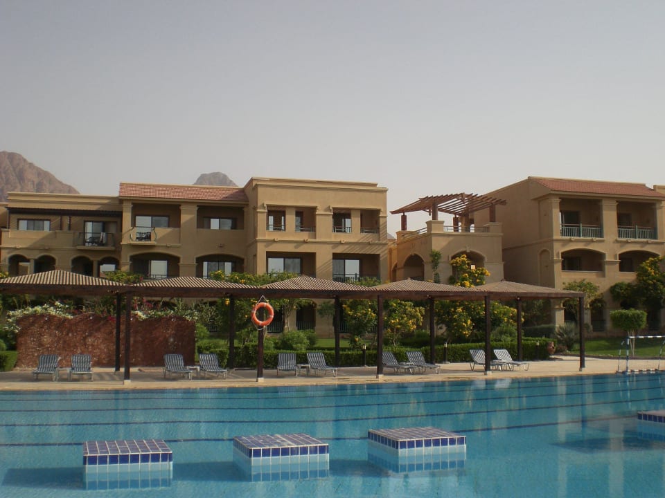 In der Früh noch menschenleer Hotel Swiss Inn Dream Resort Taba