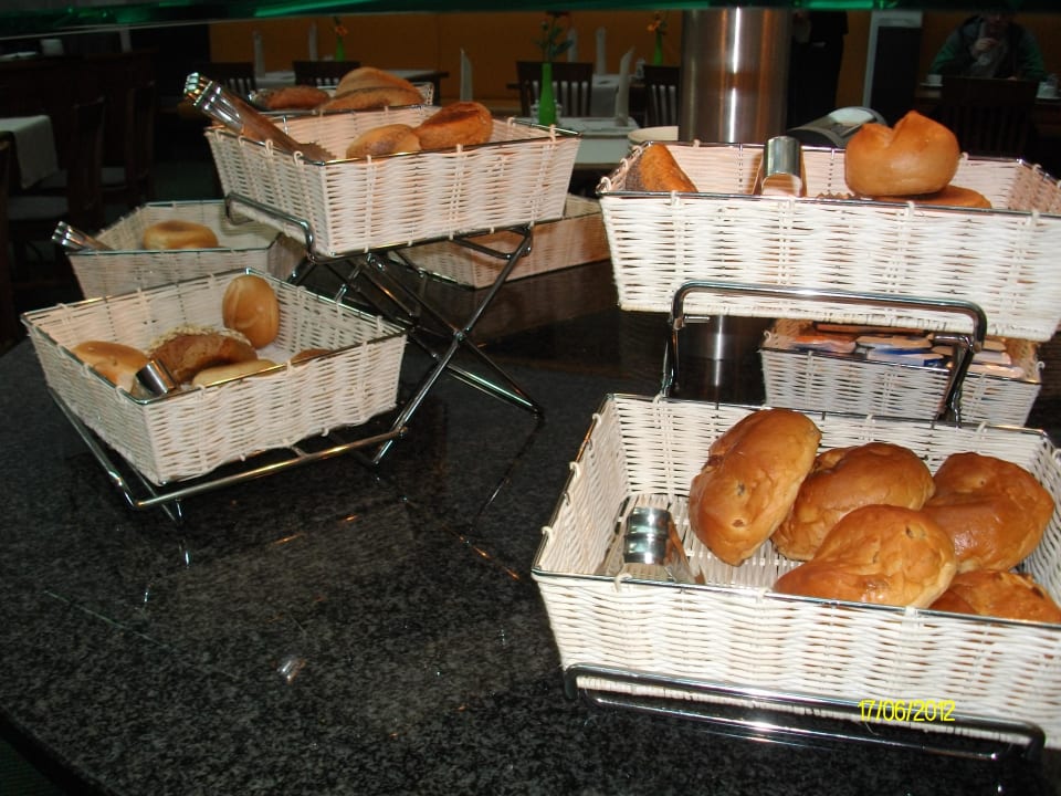 Frühstück - Brot / Brötchen Lindner Hotel Leverkusen BayArena, part of JdV by Hyatt