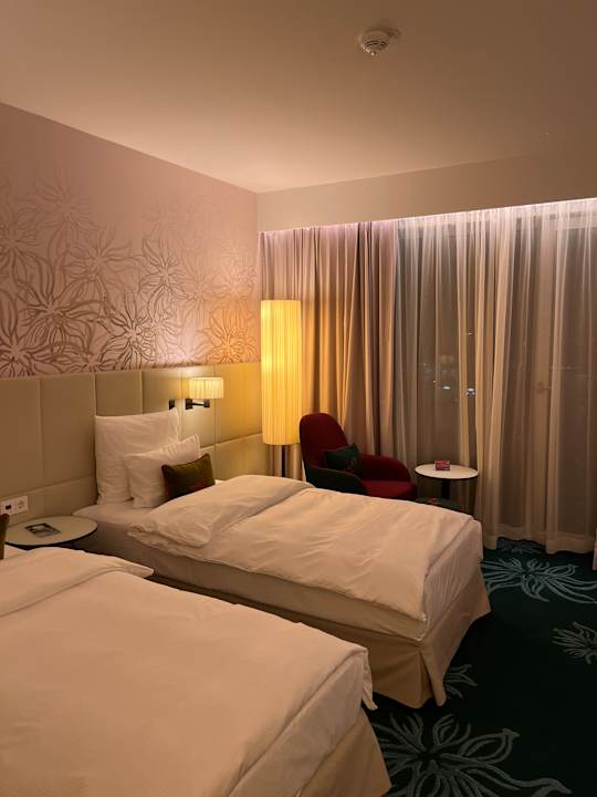 Zimmer Mövenpick Hotel Stuttgart Airport