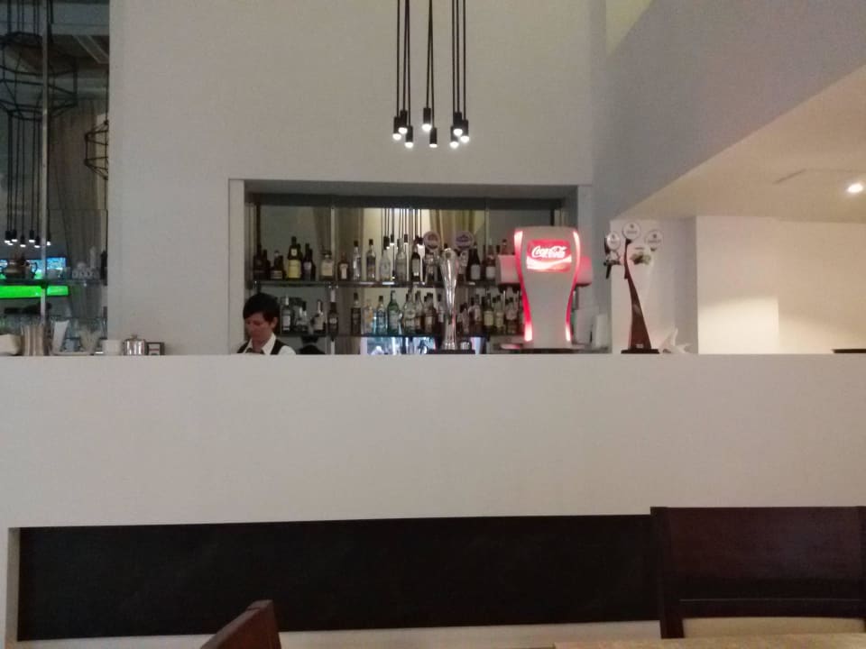 Cafe Bar  db San Antonio Hotel + Spa