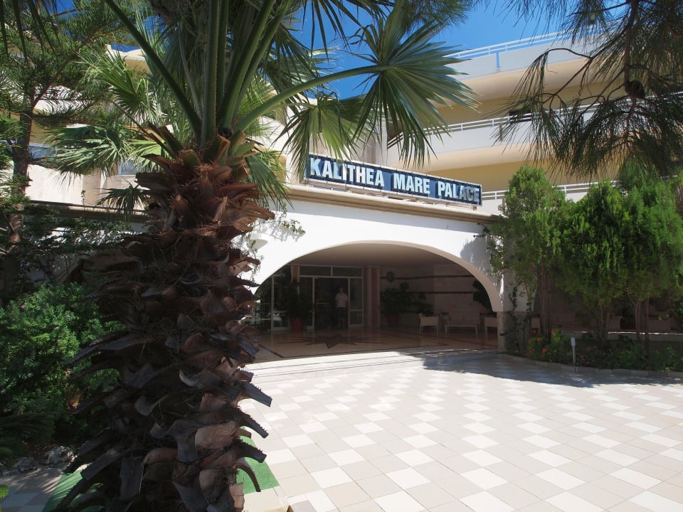 Wejście do kompleksu hotelowego Hotel Kalithea Horizon Royal