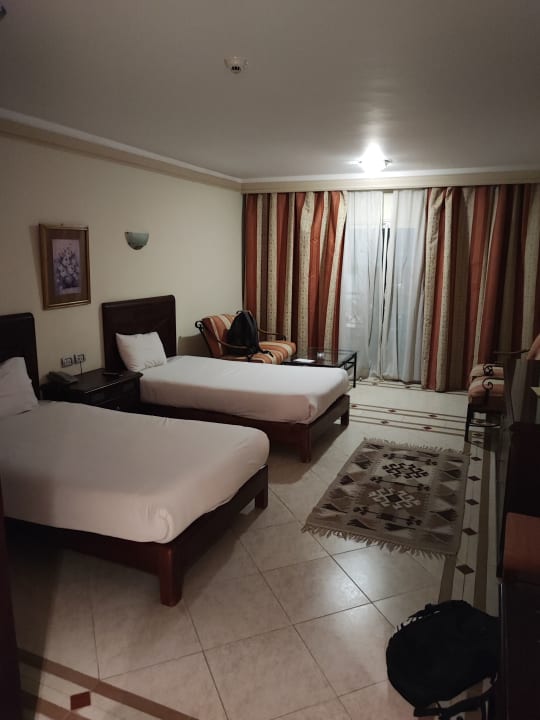 Zimmer Imperial Shams Abu Soma