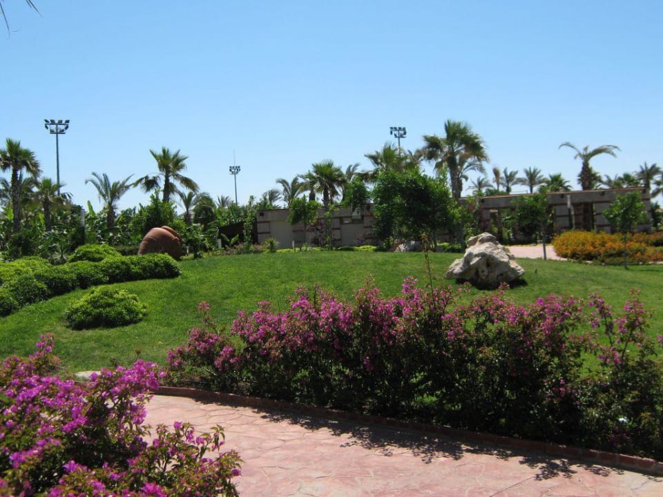 Gartenanlage Hotel Miracle Resort