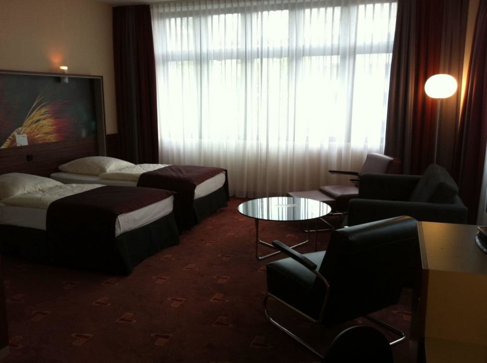 AZIMUT Hotel Köln City Center Premier Inn Köln City Mediapark