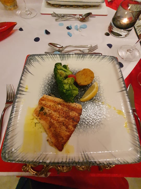 Gastro The Sense Deluxe Hotel