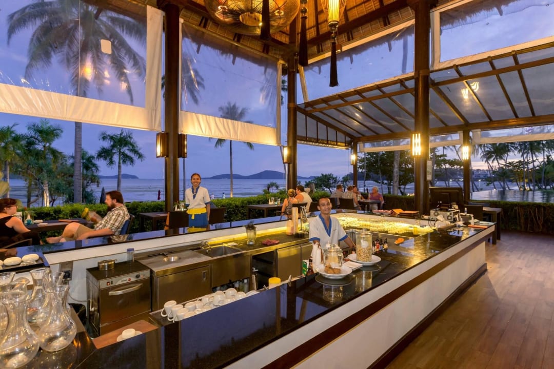 The Beach Bar Hotel The Vijitt Resort Phuket