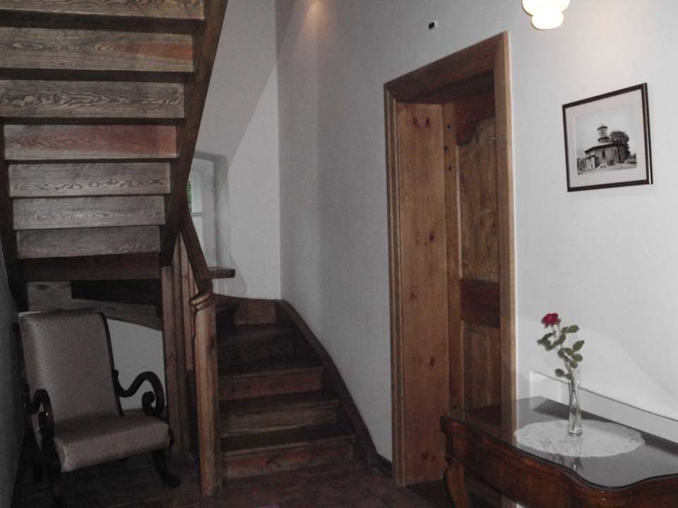 Treppe zum Zimmer 32 Pałac i Folwark Galiny