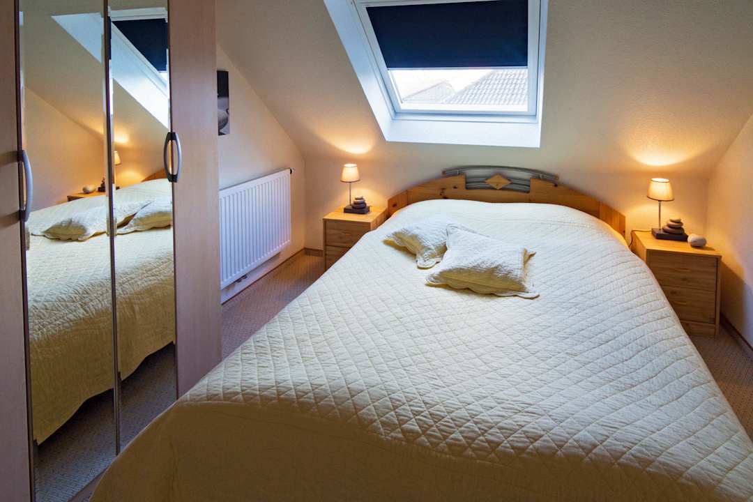 NEU - Schlafzimmer Beispielbild Nordseekrabbe Appartements