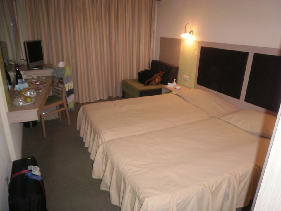 Aufenthaltsraum und Schlafraum Hotel Gergana