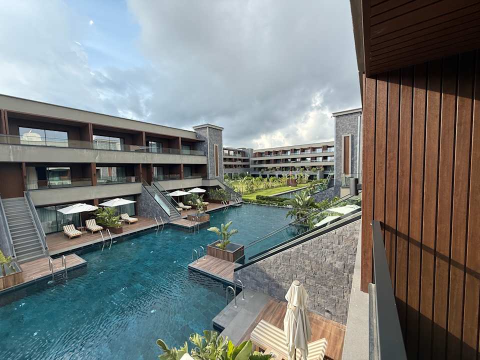 Pool Jacaranda Luxury Resort