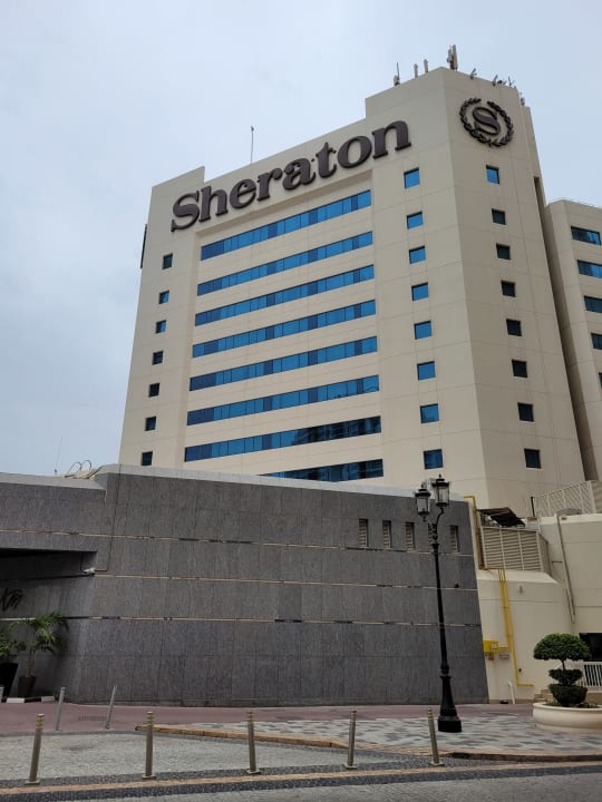 Außenansicht Sheraton Jumeirah Beach Resort