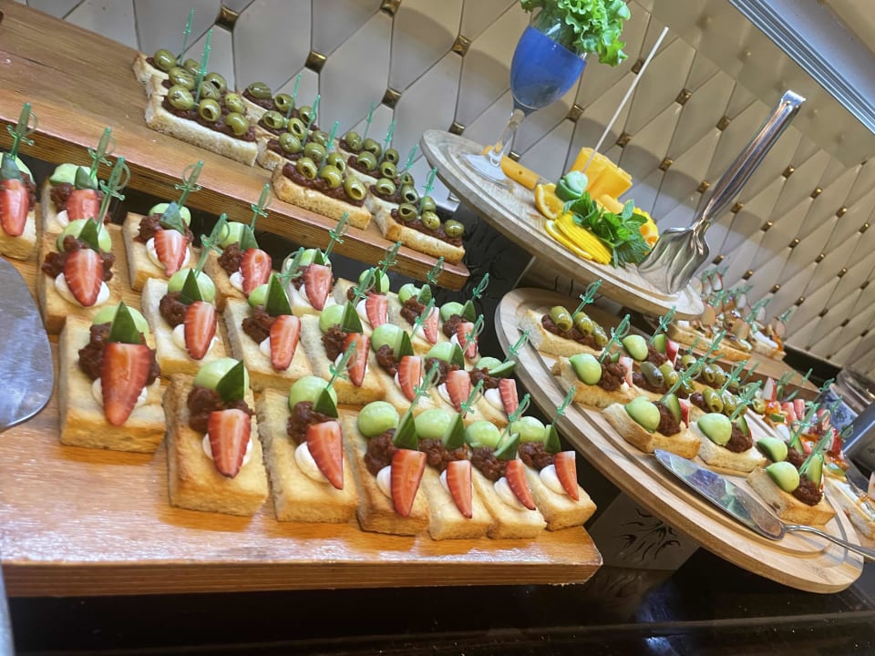 Gastro Azura Deluxe Resort & Spa Hotel