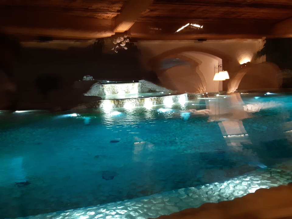 Pool Biohotel Stanglwirt