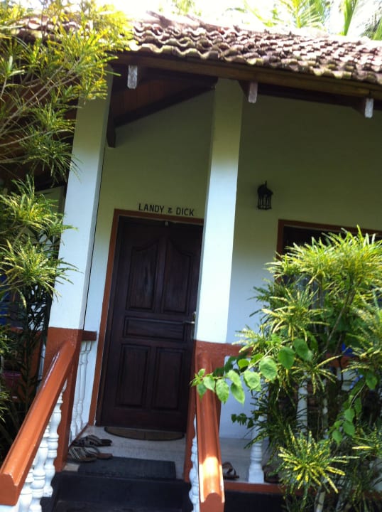 Cabana und sehr schöner Garten - wir vermissen ihn Hotel Flower Garden