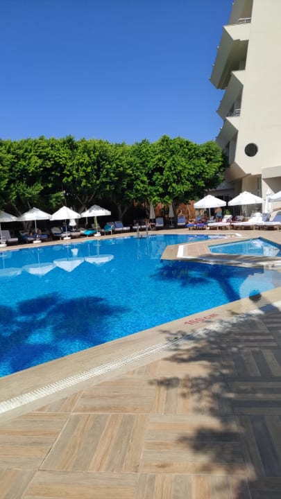 Pool Nerton Hotel - Erwachsenenhotel ab 16 Jahren