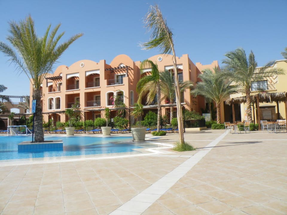 Pool 7 Uhr morgens Jaz Dar EL Madina