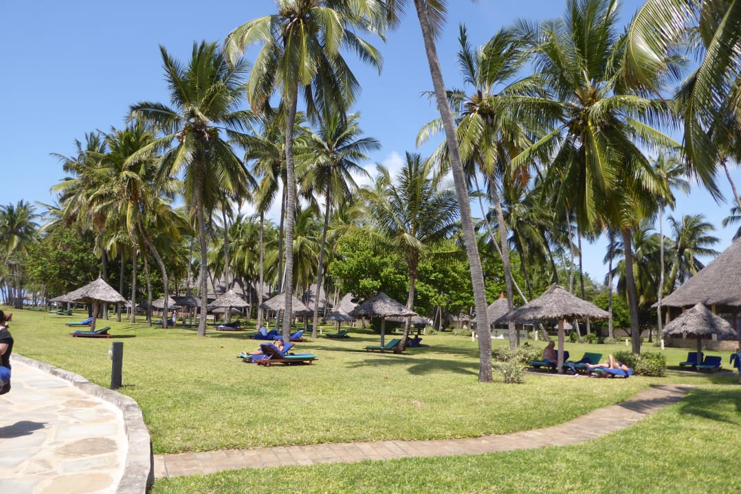 Gartenanlage Neptune Paradise Beach Resort & Spa