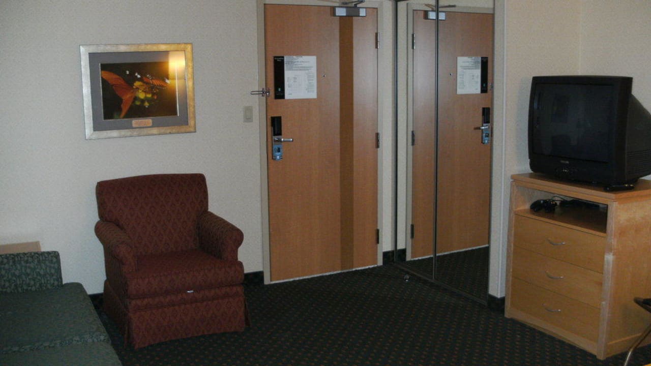 Seperates Wohnzimmer Embassy Suites Hotel Niagara Falls / Fallsview