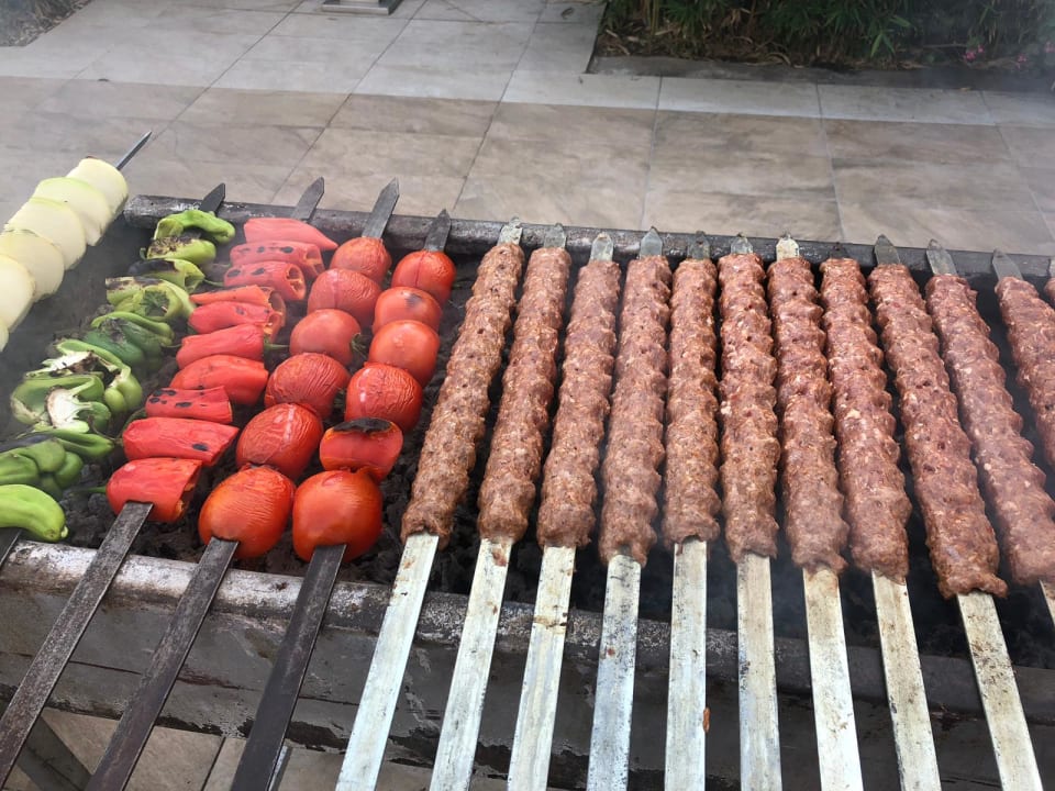 Gastro Well Palace Side