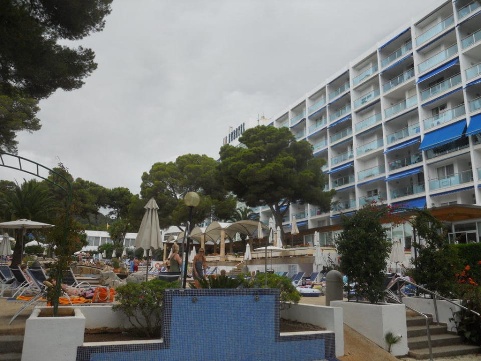 Blick vom Garten  Hipotels Eurotel Punta Rotja Golf & Spa