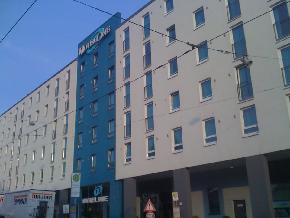 Aussen Motel One München-East Side