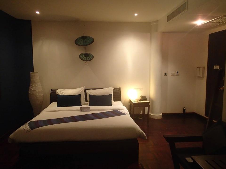 Bett Indigo House Hotel