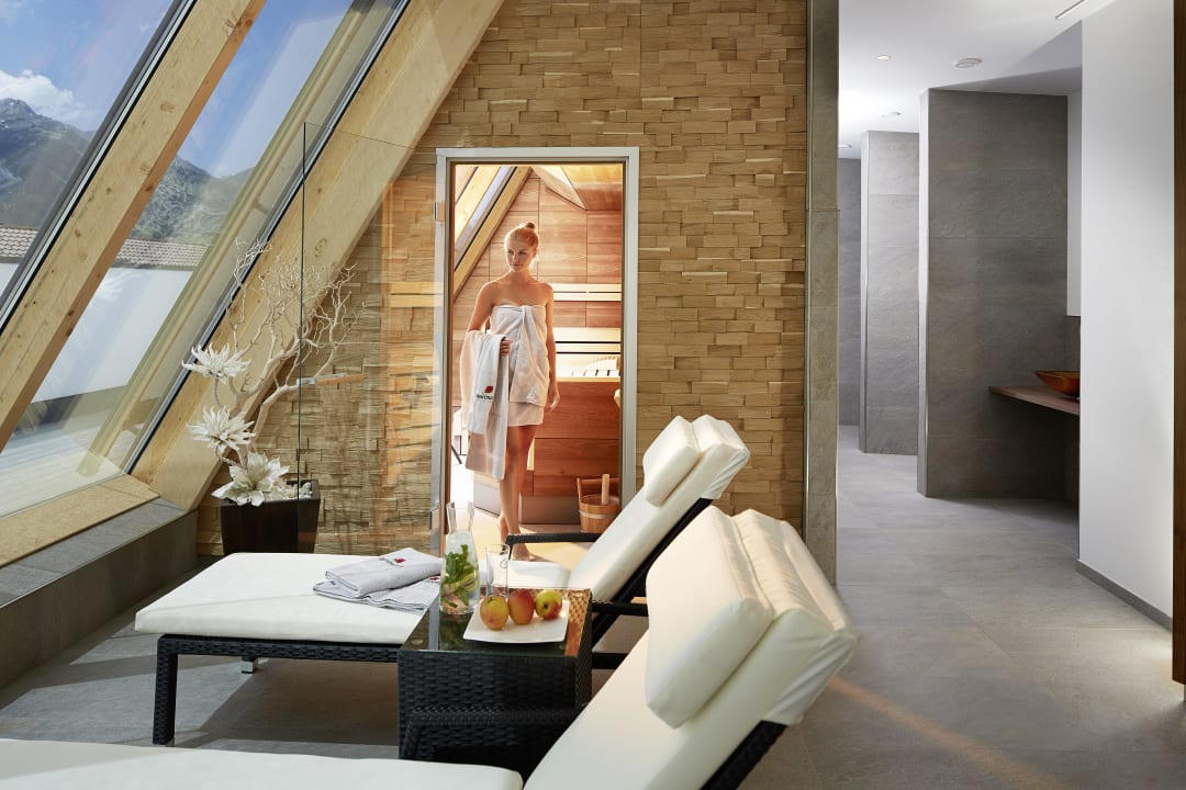 Sky-Sauna mit Ruheraum und herrlichem Ausblick apartment S
