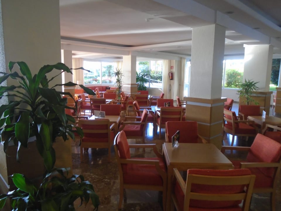 Gastro Universal Hotel Castell Royal