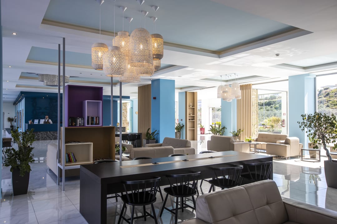 Lobby Asterias Beach Resort