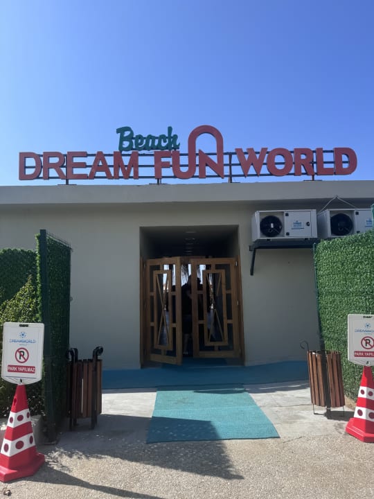 Strand Dream Fun World