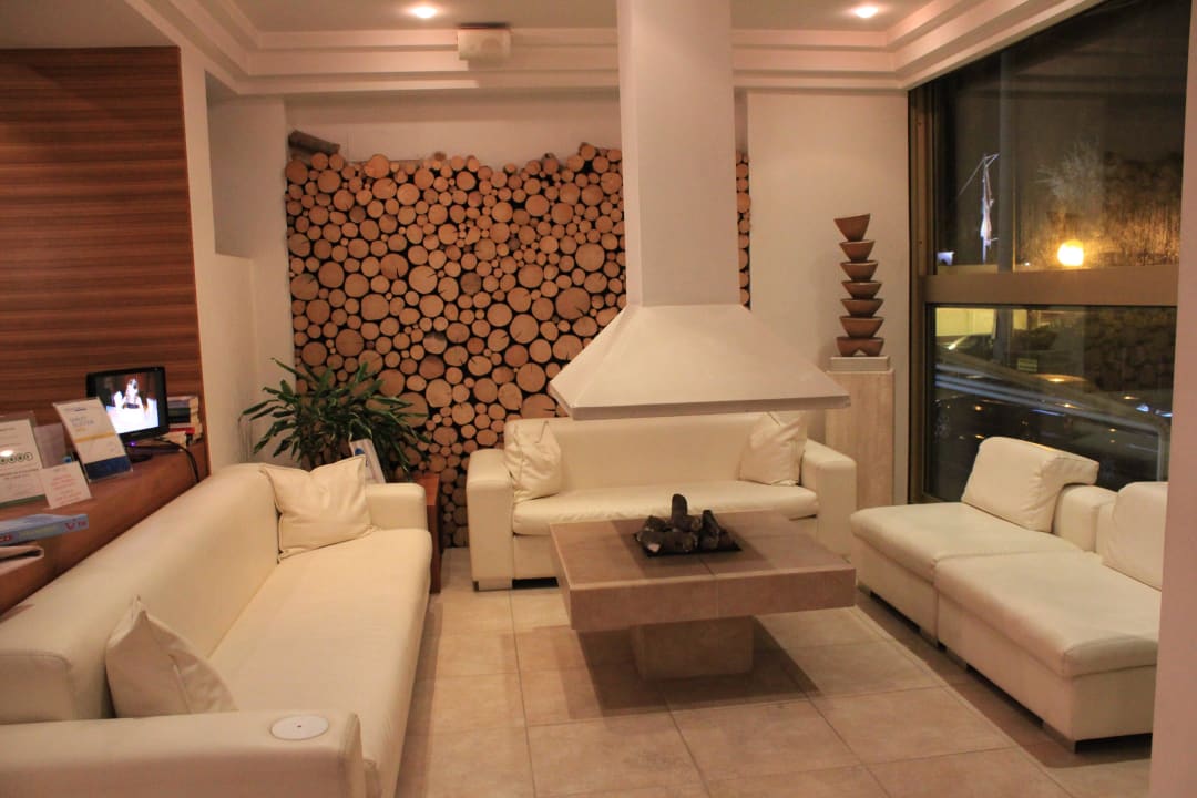 Eleganter Sitzbereich in der Lobby Ambienthotels Panoramic