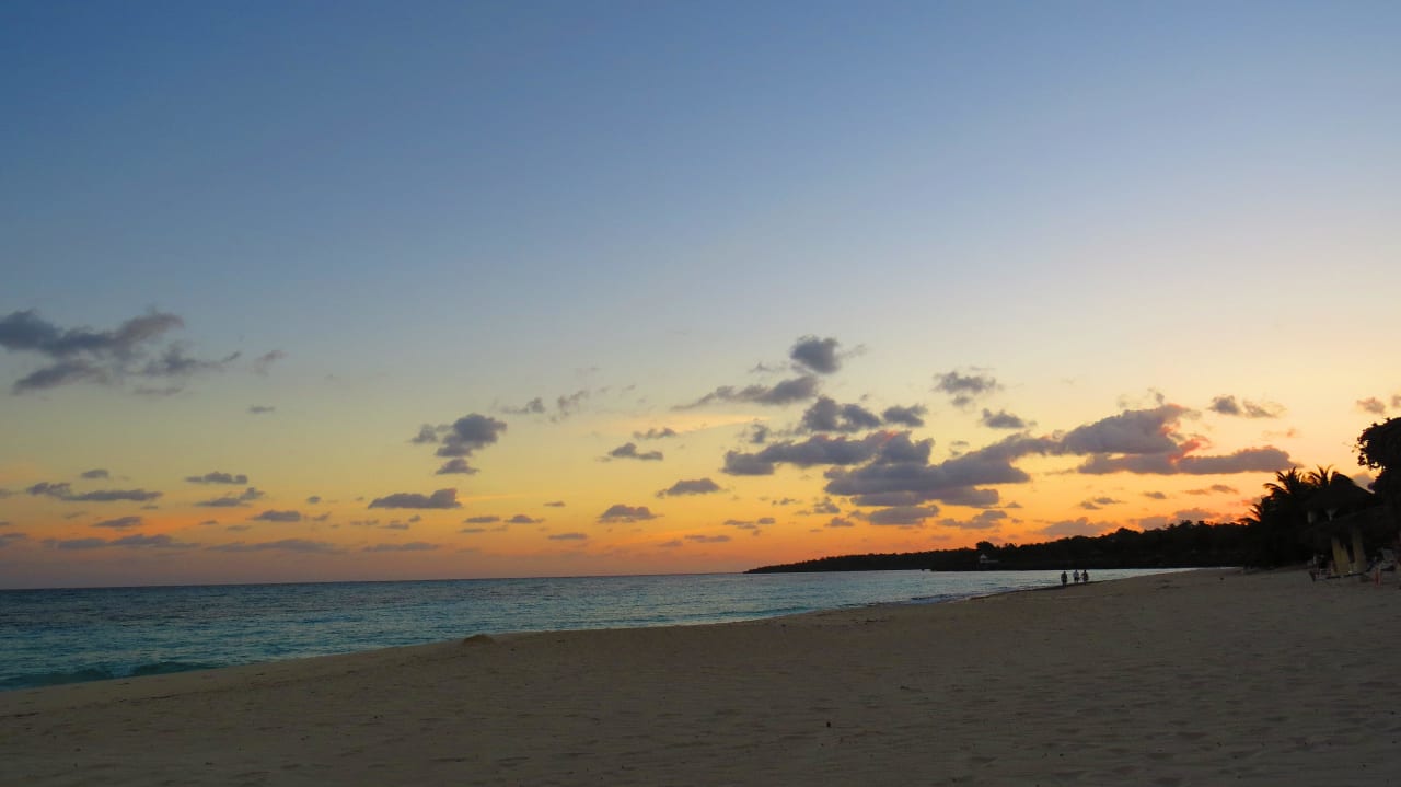 Morgens um viertel nachsechs Sol Rio De Luna y Mares