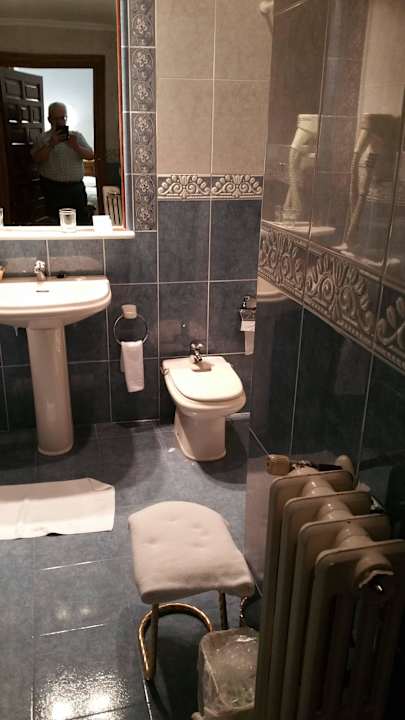 Bad & WC Hospedería de Real Monesterio