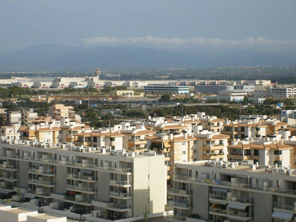 Blick aus dem Treppenhaus auf El Arenal allsun Hotel Pil-lari Playa