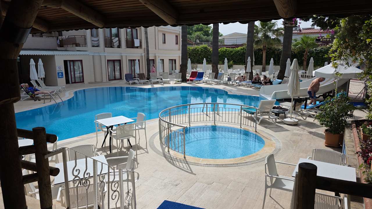 Pool Sun Beach Park & Spa