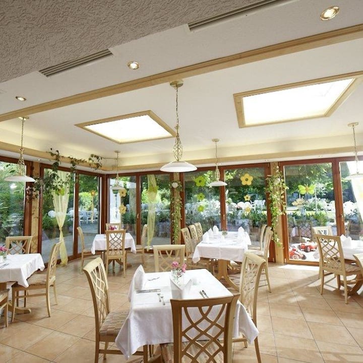 Wintergarten Familien - und Waldhotel Villa Waldeck