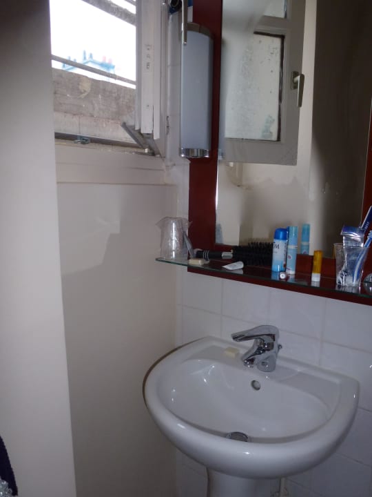 So ist das Bad auch ohne Bauarbeiten TimHotel Montmartre