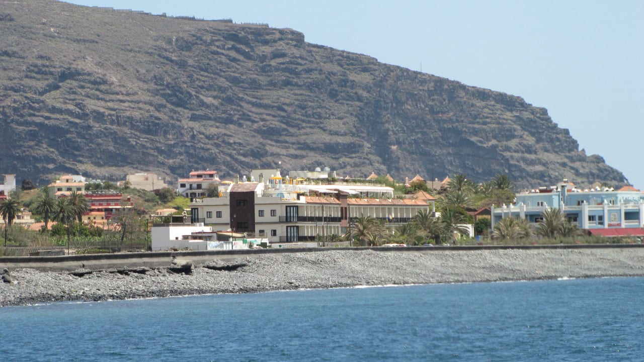 Blick von La Playa auf das Hotel Hotel Gran Rey