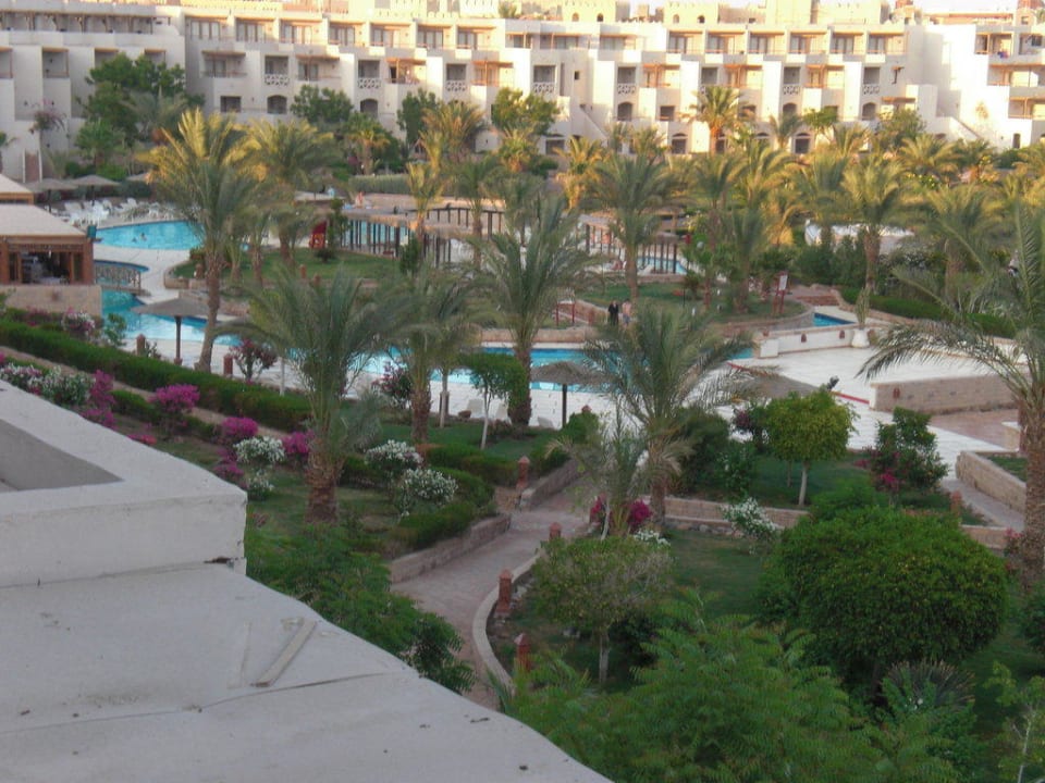 Pool Fort Arabesque Resort, Spa & Villas