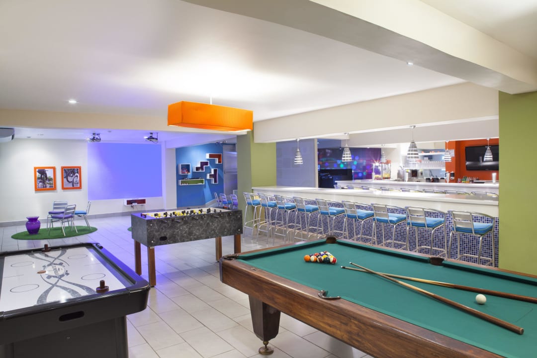 Teens Club  Fiesta Resort All Inclusive Central Pacific - Costa Rica