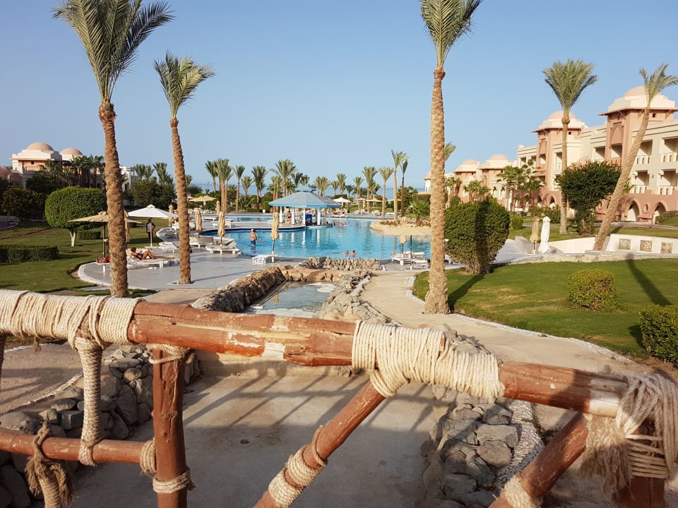 Pool Serenity Alpha Beach