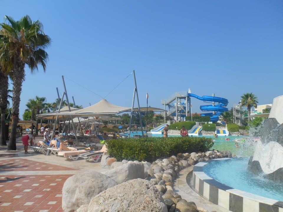 Groot zwembad Limak Limra Hotel & Resort