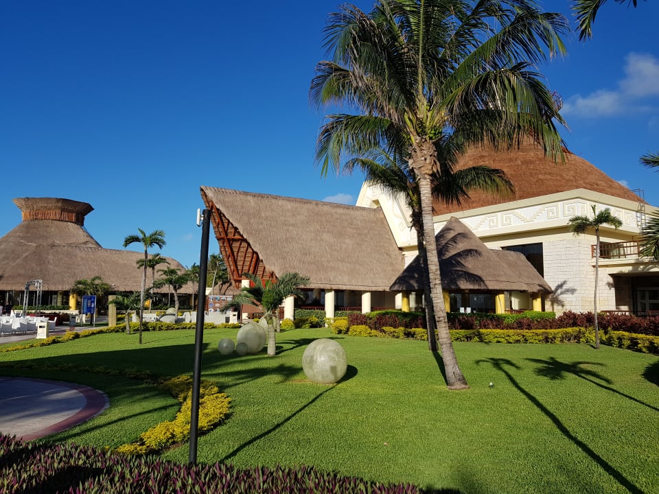 Außenansicht Bahia Principe Grand Tulum